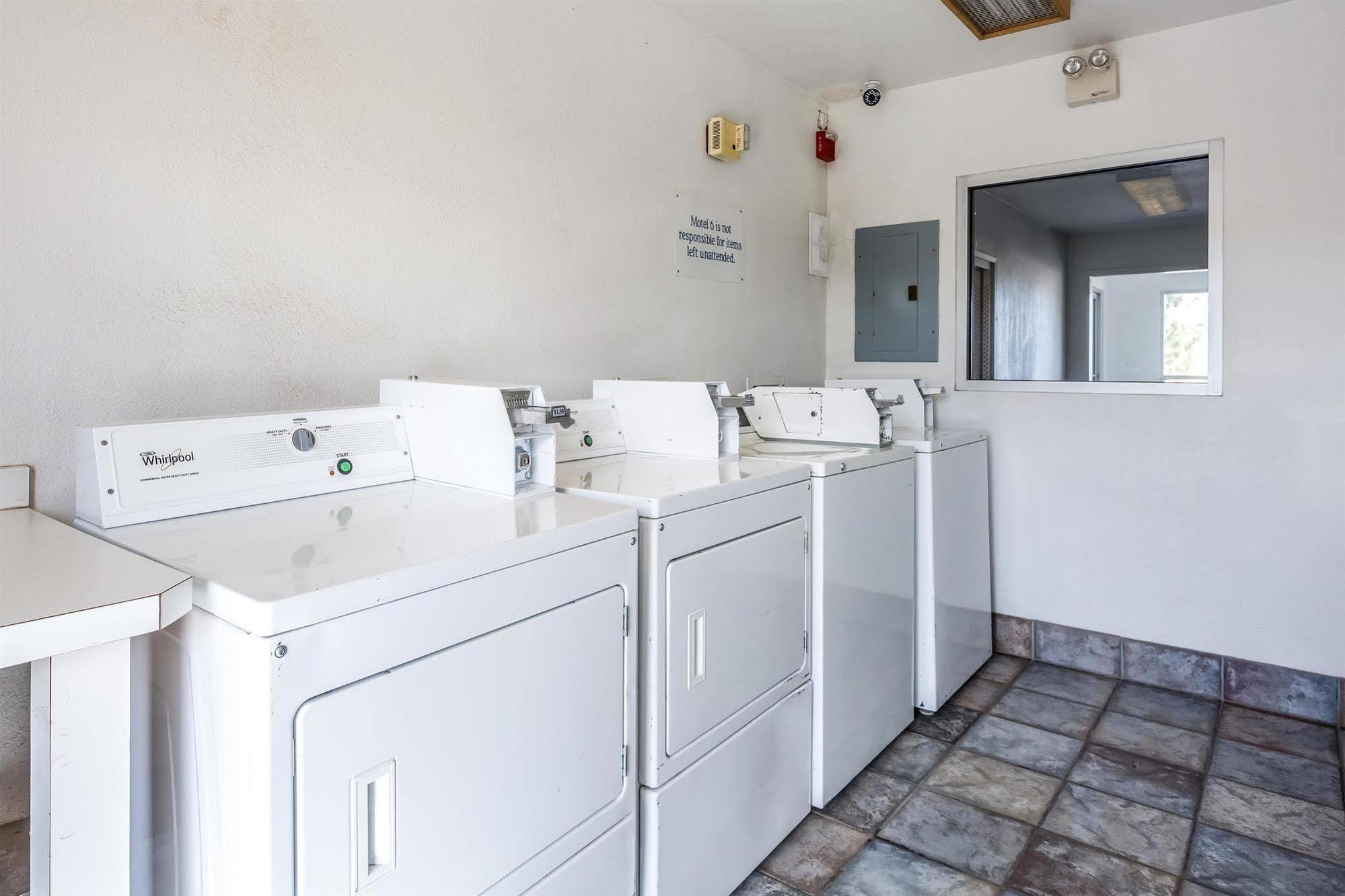 Motel 6-Needles, Ca Dış mekan fotoğraf